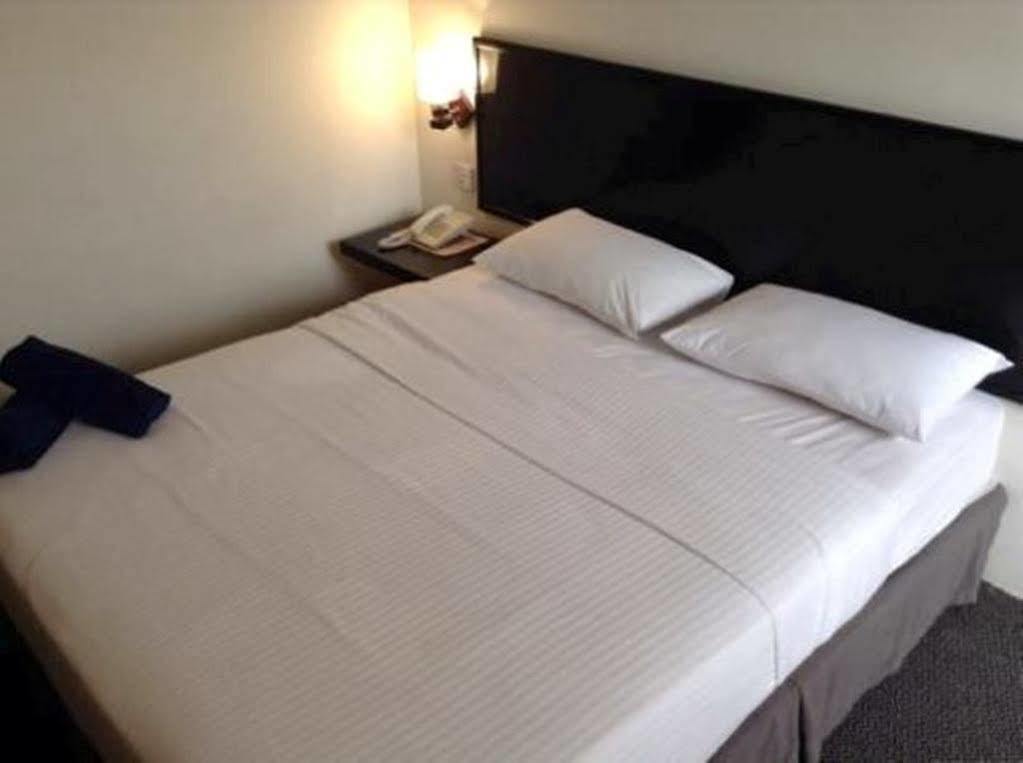 Hotel Sri Sutra - Bandar Sunway 3 Petaling Jaya Ngoại thất bức ảnh
